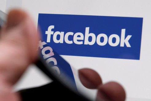 هل تعرف أن موظفاً واحداً من فيسبوك يراقب منشورات ربع مليون مستخدم