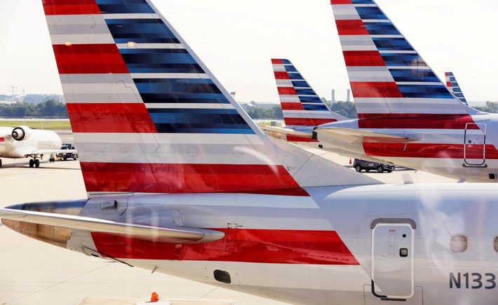 قطر تنوي شراء 10% من الخطوط الجوية الأمريكية