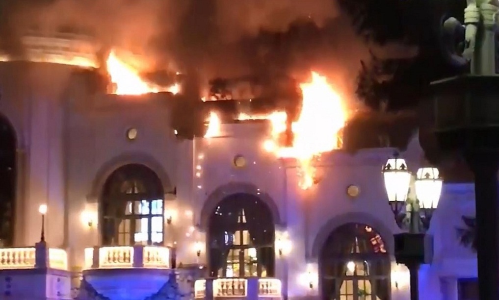 حريق كبير يلتهم اكبر فنادق لاس فيغاس