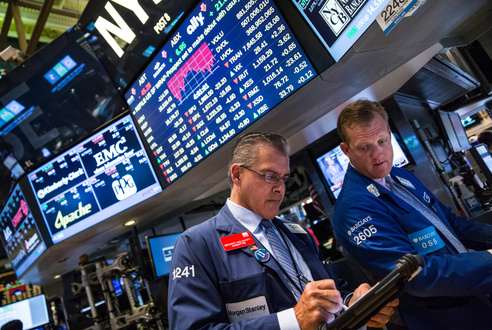 هبوط الأسهم الأمريكية بسبب قلق المستثمرين من مستقبل ترامب