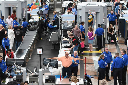اجراءات امنية ستطبق في مطارات الولايات المتحدة ابتداء من اليوم