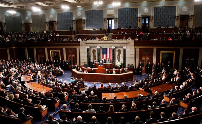 الكونغرس يمول الحكومة الاتحادية حتى أيلول