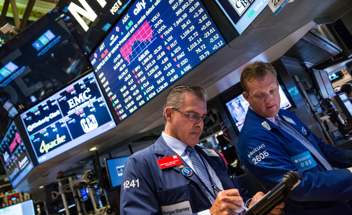 هبوط الأسهم الأمريكية بسبب قلق المستثمرين من مستقبل ترامب